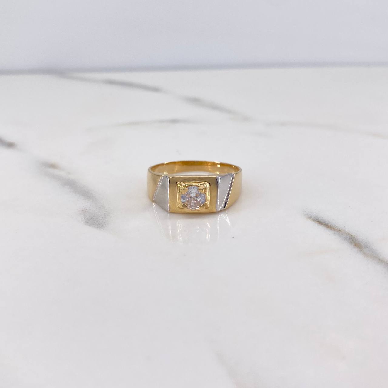 Anillo Cuadrado 4.6gr / T9 3/4 / Circon Blanco Dos Oros Amarillo Blanco 18K $