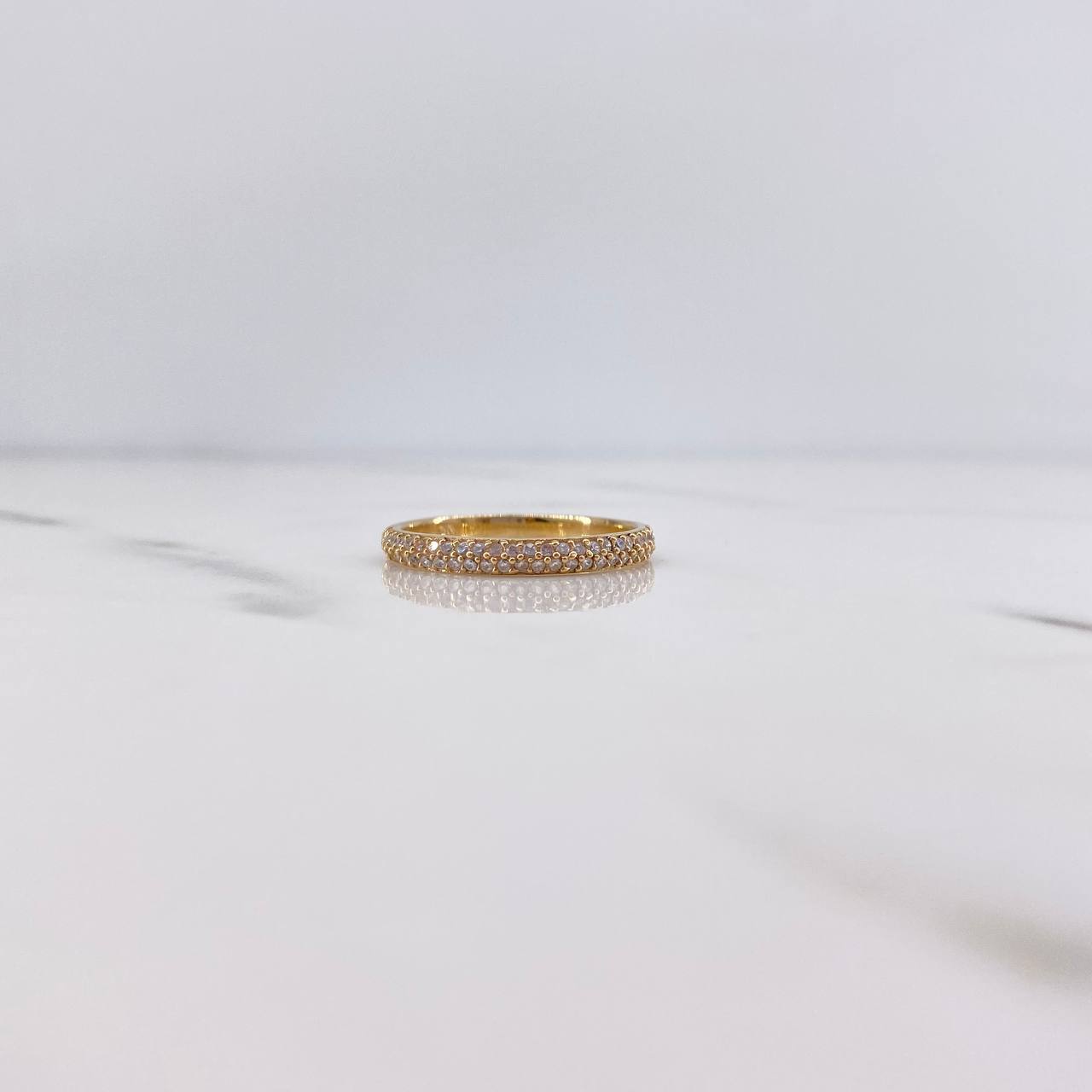 Anillo Churumbela 2.15gr / T7 1/4 / Circones Blancos Oro Amarillo 18K $