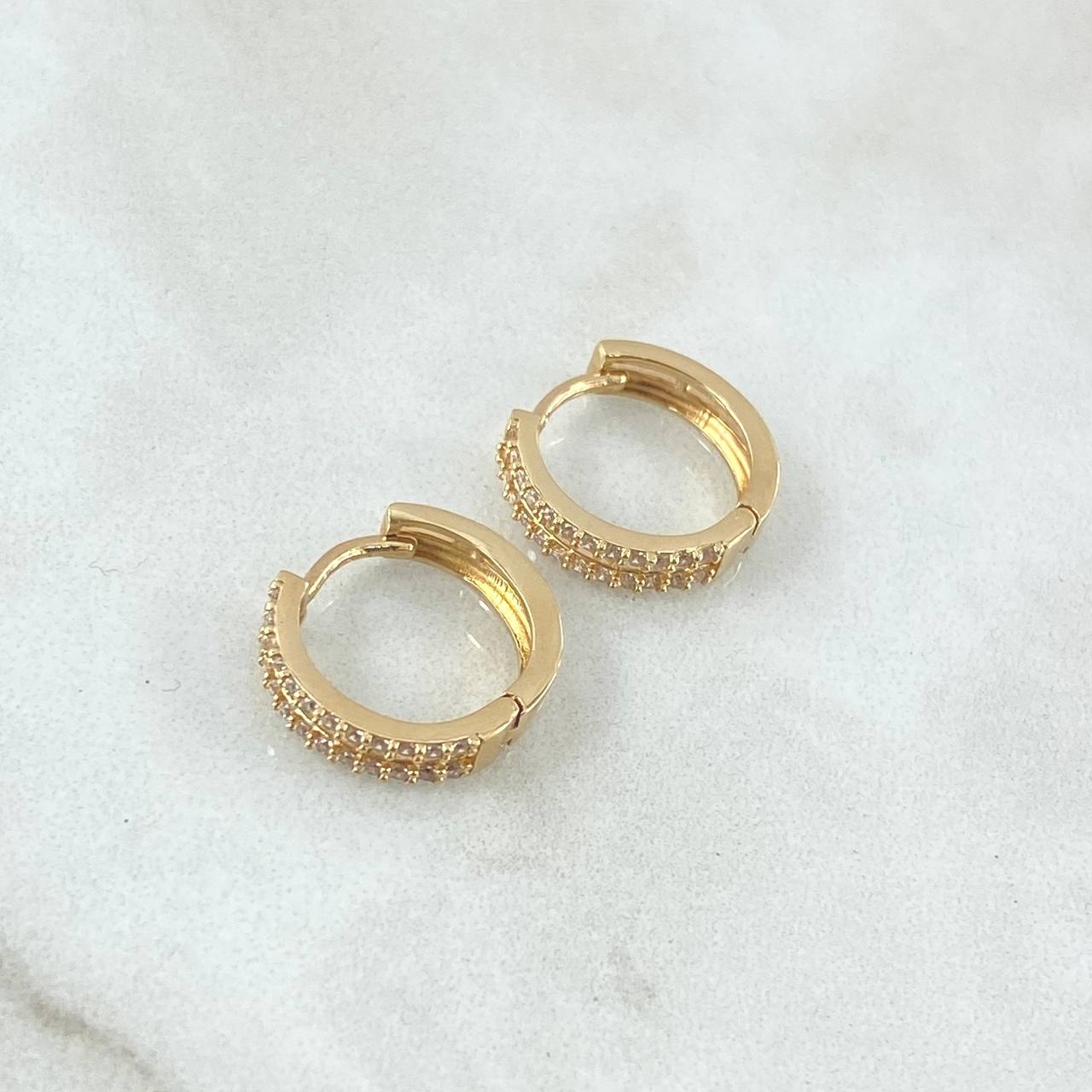 Candongas Triple Segmentado 2.6gr / 1.3cm / Circones Blancos Oro Amarillo 18K ©