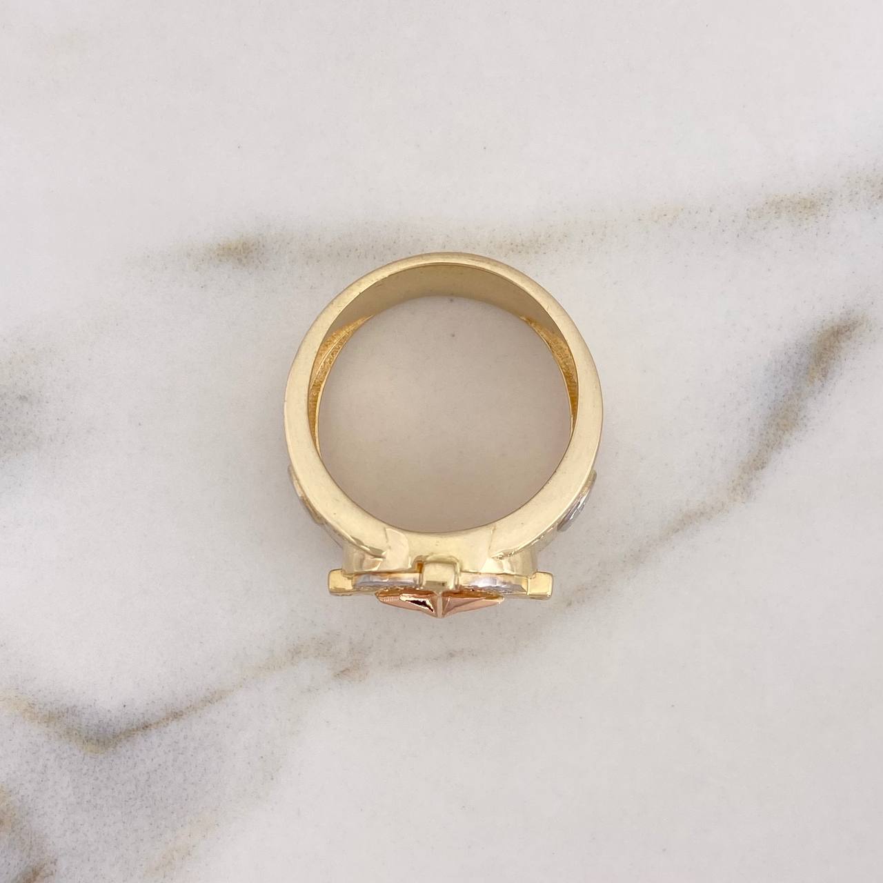 Anillo Brujula Estrella Cardinal 11.25gr / T9 1/4 / Circones Blancos Tres Oros 18K $