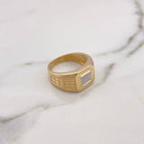 Anillo Sello Correa Cuadrado 8.75gr / T10 1/4 / Circones Blancos Dos Oros Amarillo Blanco 18K $