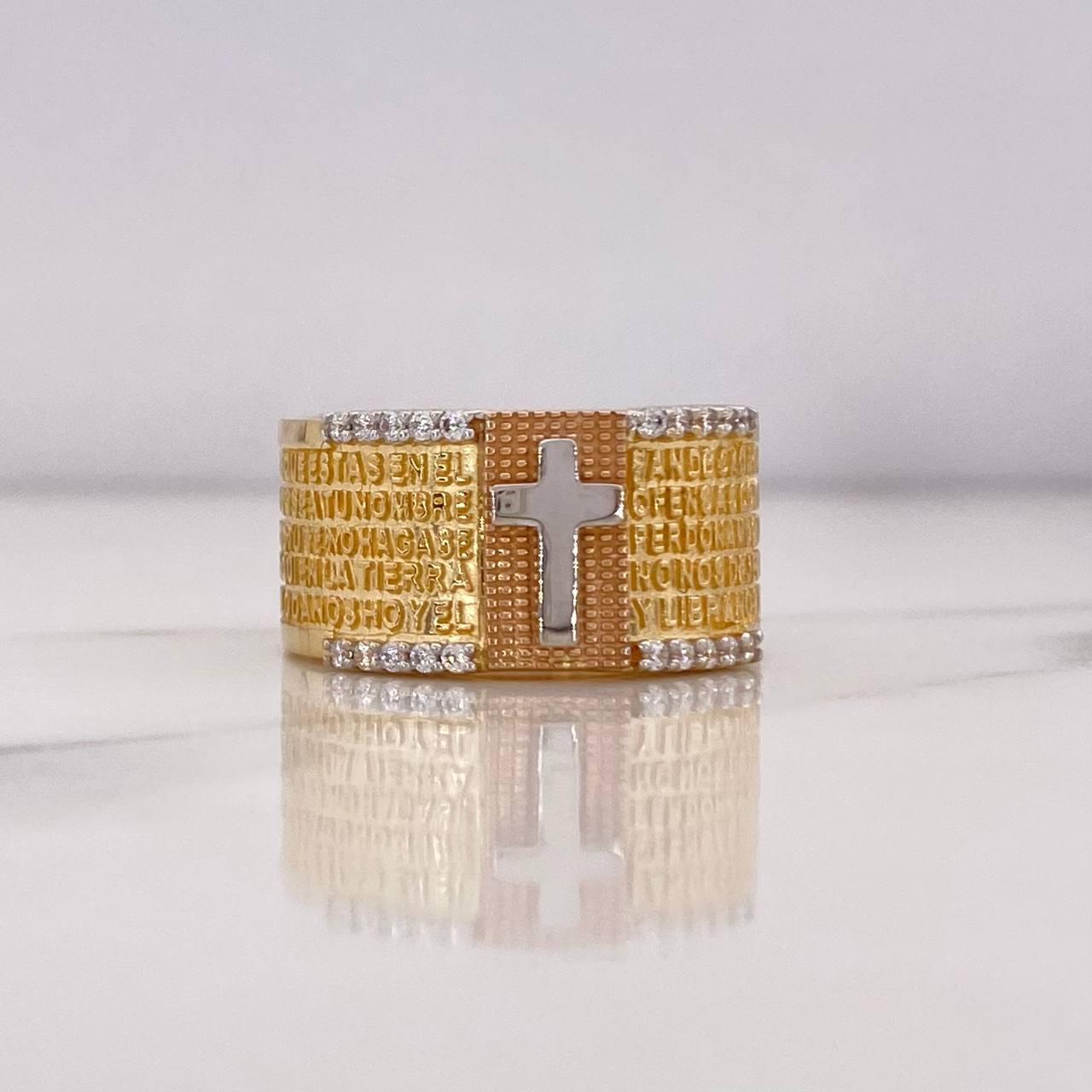 Anillo Padre Nuestro 9.2gr / T8 1/4 / Circones Blancos Tres Oros 18K $