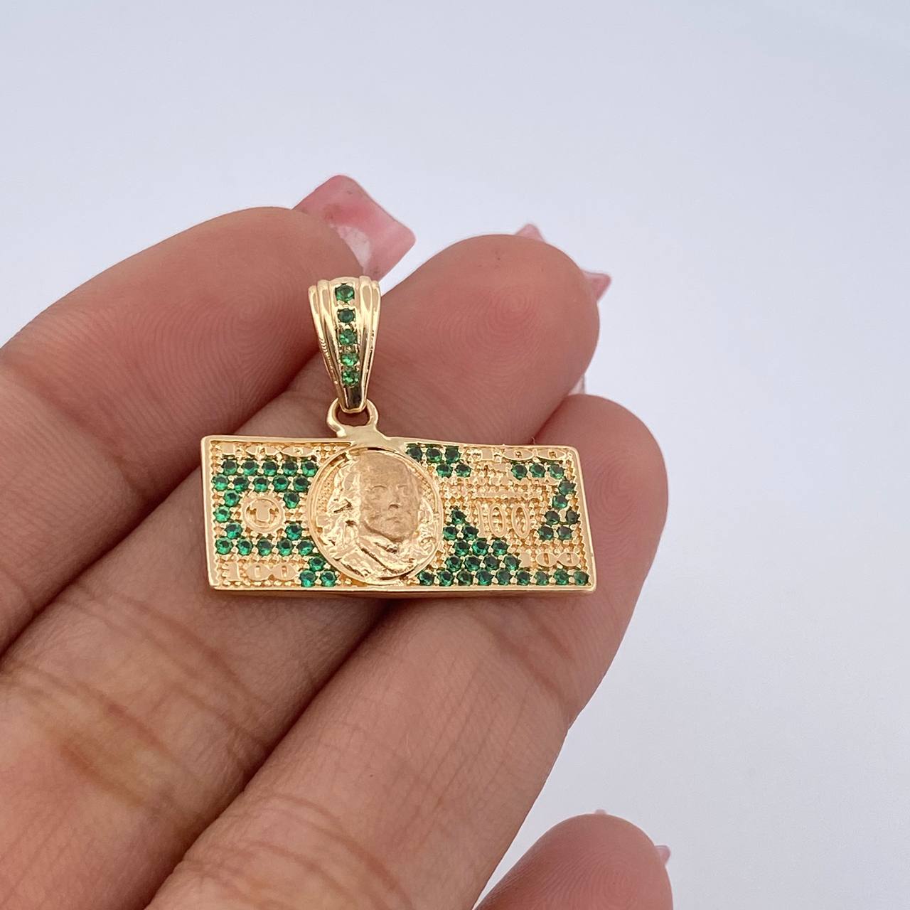 Dije One  Dólar 3.15gr / 2.5cm / Circones Verdes Oro Amarillo 18K $
