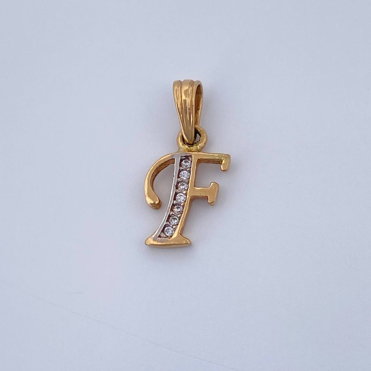 Dije Letra F 0.8gr / 1.8cm-Dos Oros Amarillo Blanco 18K &