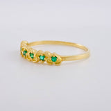 Anillo Corazones Intercalados Esmeraldas 15pts 1.55gr / T6 1/4 / Oro 18K╦