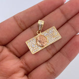 Dije One Dólar 3.6gr / 2.5cm / Circones Blancos Tres Oros 18K &