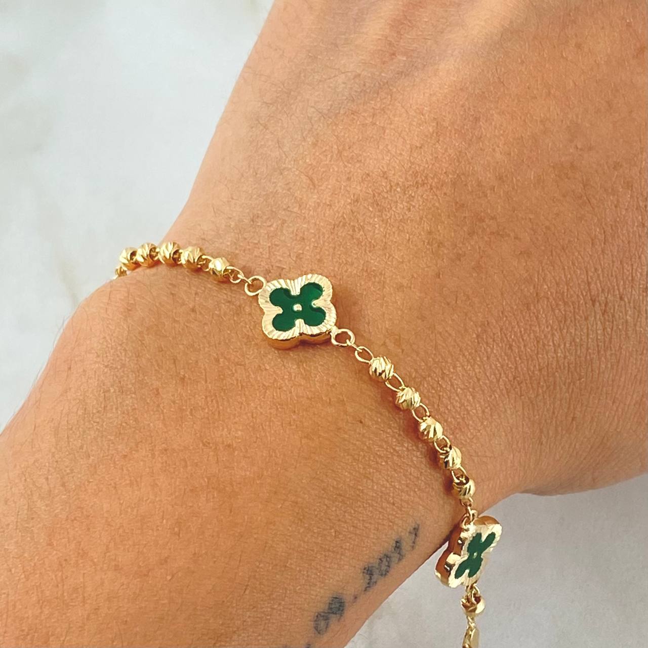 Pulso Trebol Verde 4.35gr / 19.5cm / Oro Amarillo 18K