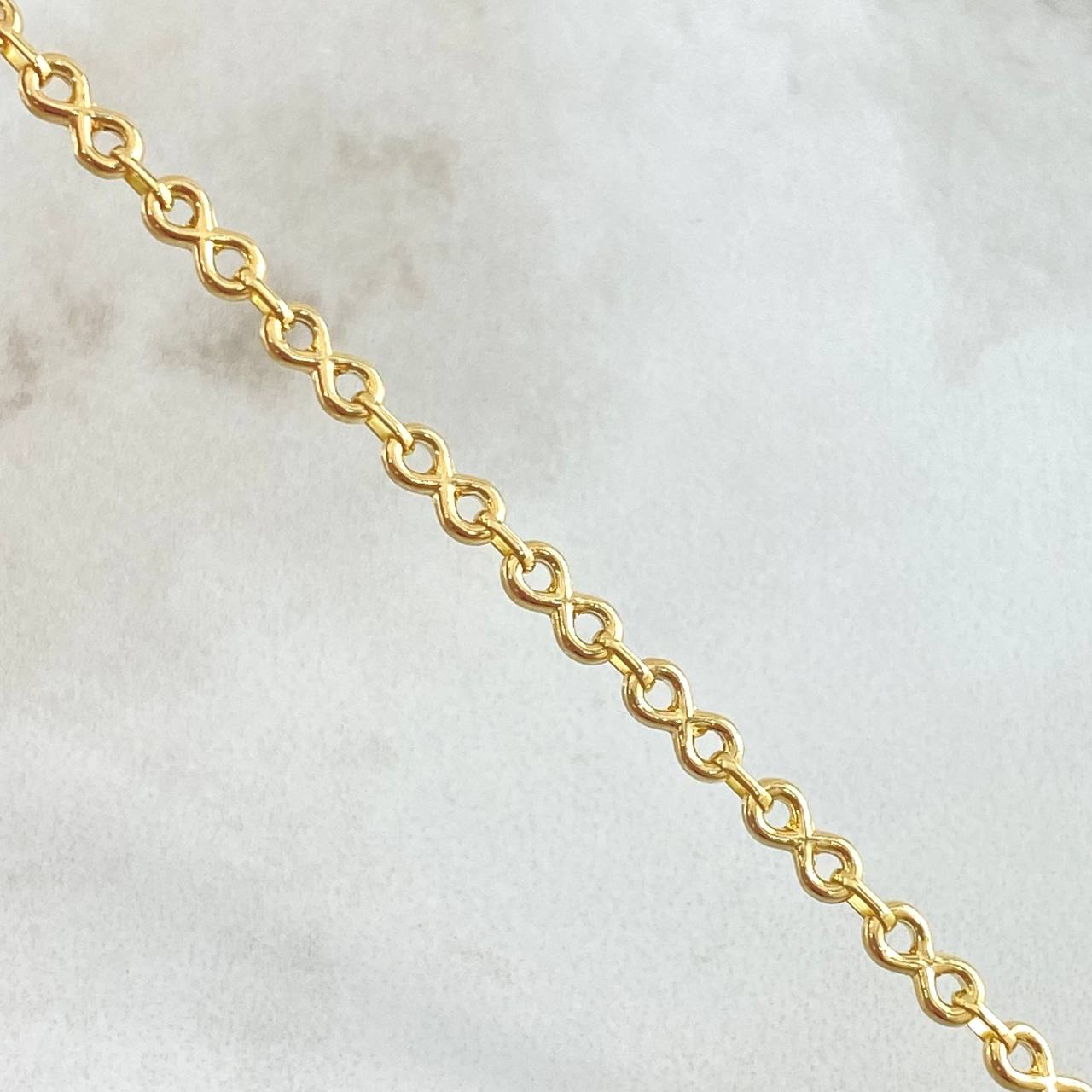 Pulso Aro Seguido Infinito 2.3gr / 17cm / Nacional Oro 18K -