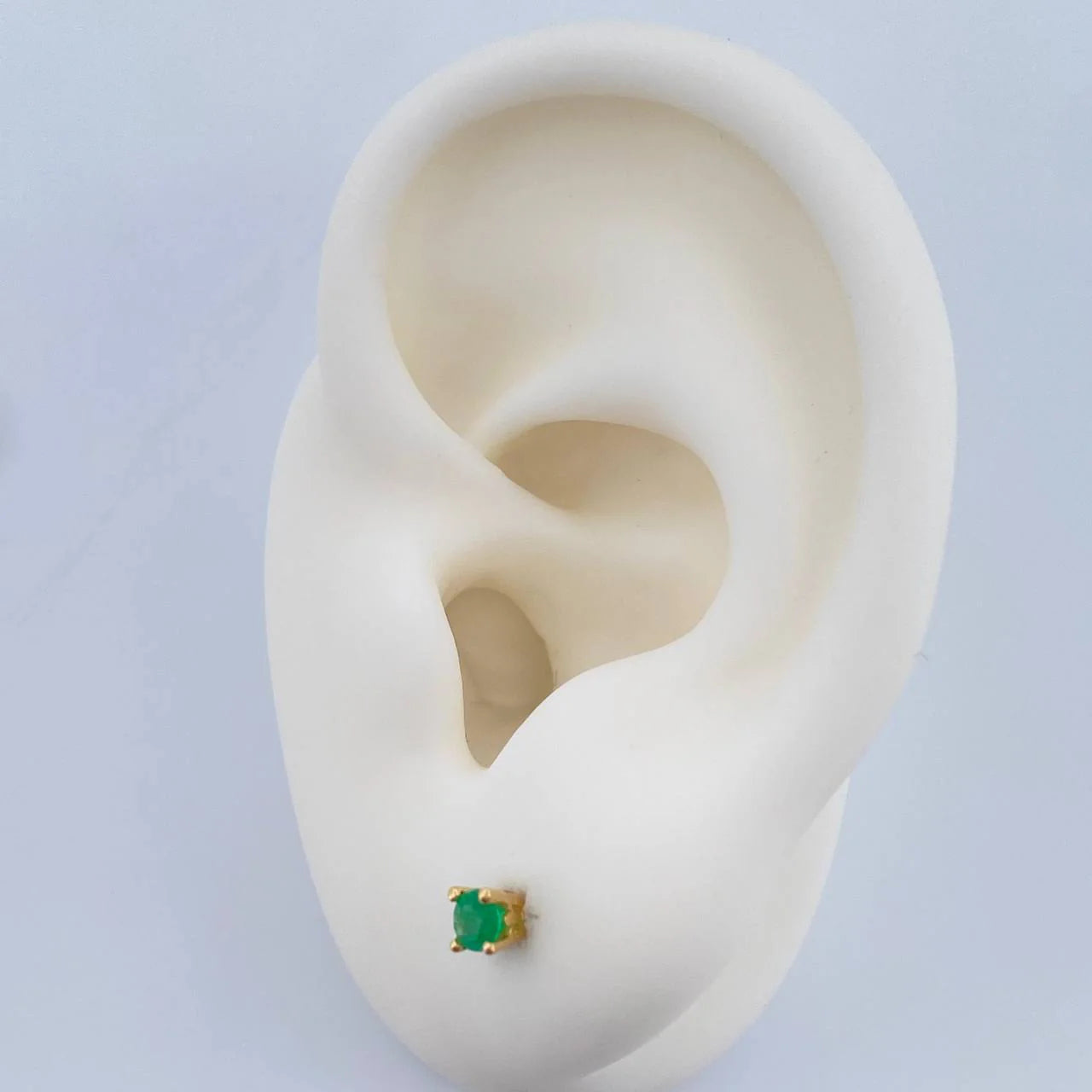 Topos Cuatro Garras 60 Pts Esmeralda 1 g / 4.6 mm Oro Amarillo 18K