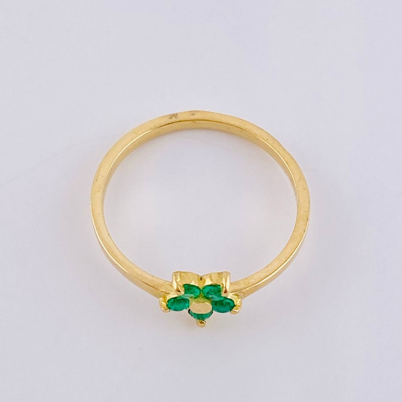 Anillo Flor Esmeraldas 20Pts 1.5 g / T5 1/2 Oro Amarillo 18K