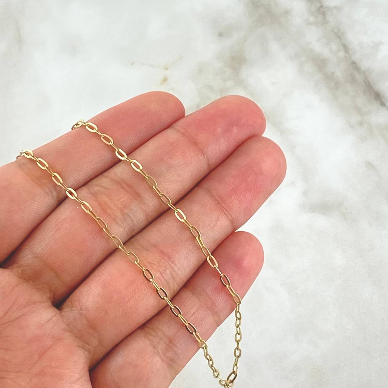 Cadena Aro Seguido 2.55gr / 50cm / 1.6mm Oro Amarillo 18K