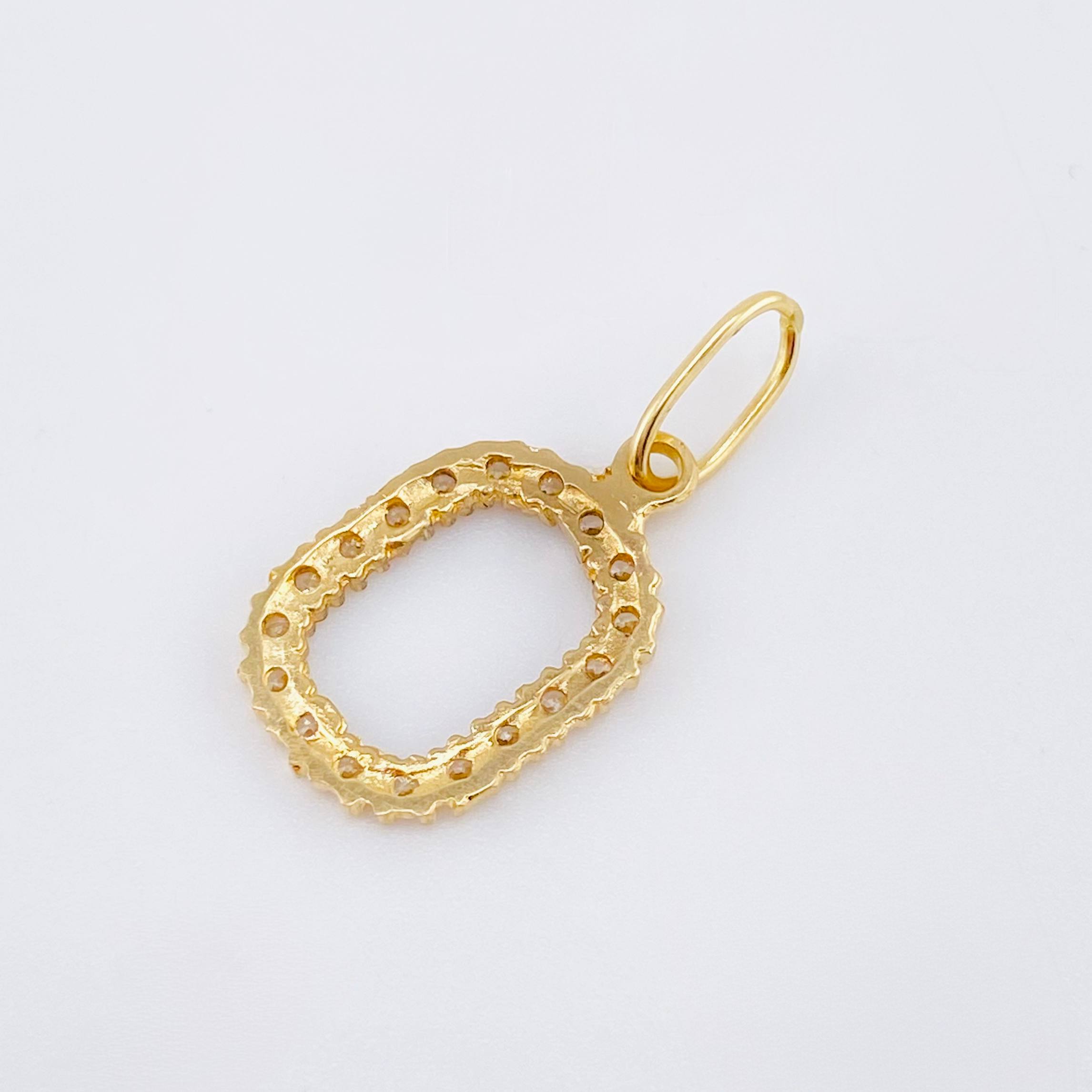 Dije Letra O 1.3gr / 2.5cm / Oro Amarillo 18K
