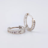 Candongas Carril 1.9gr / 1.2cm / Oro Blanco 18K ©