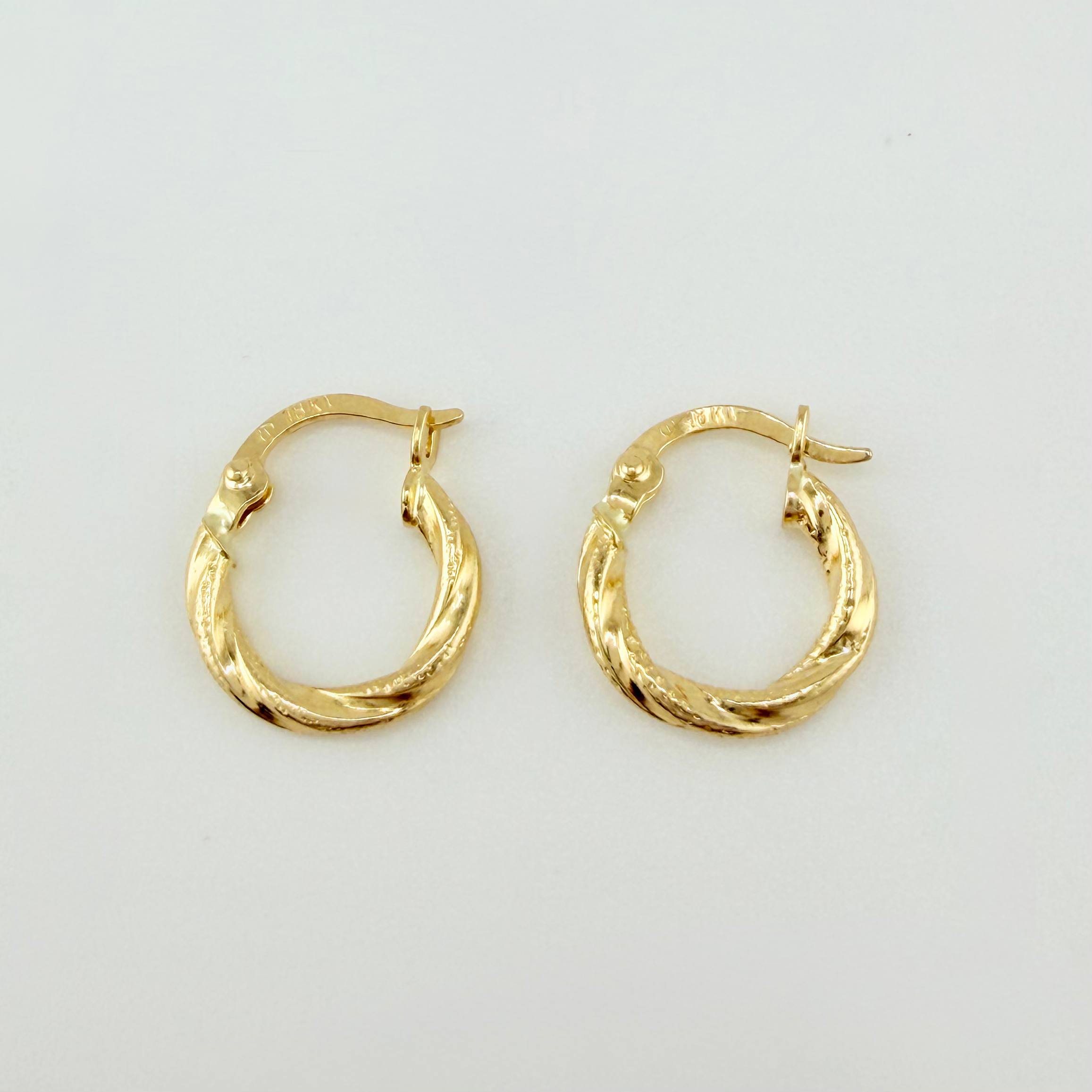 Candongas Sofi 0.9gr / 1.5cm / Oro Amarillo 18K