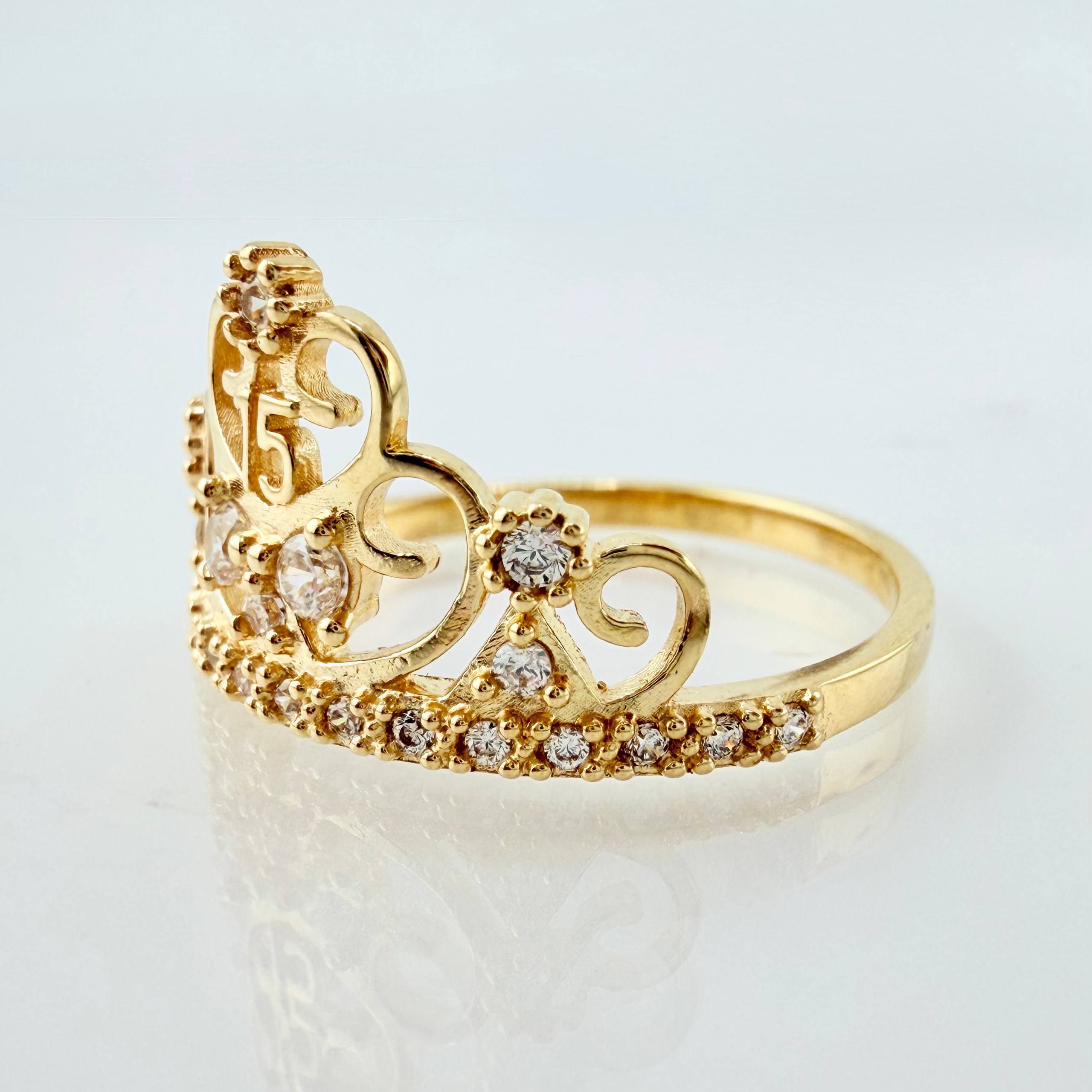 Anillo Corona Quinces 2.5gr / T6 1/2 / Oro Amarillo 18K