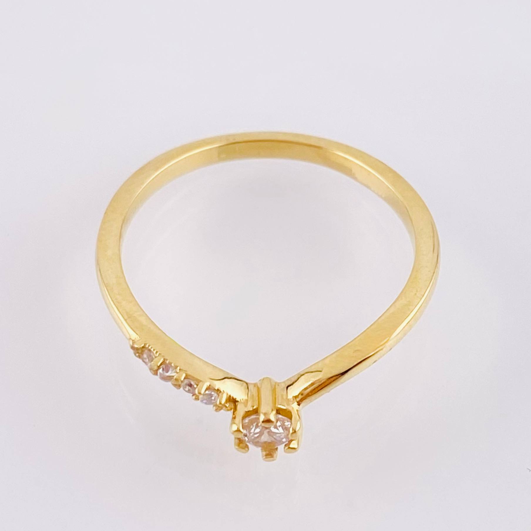 Anillo Solitario Fugaz 1.75gr / T5 1/2 / Oro Amarillo 18K