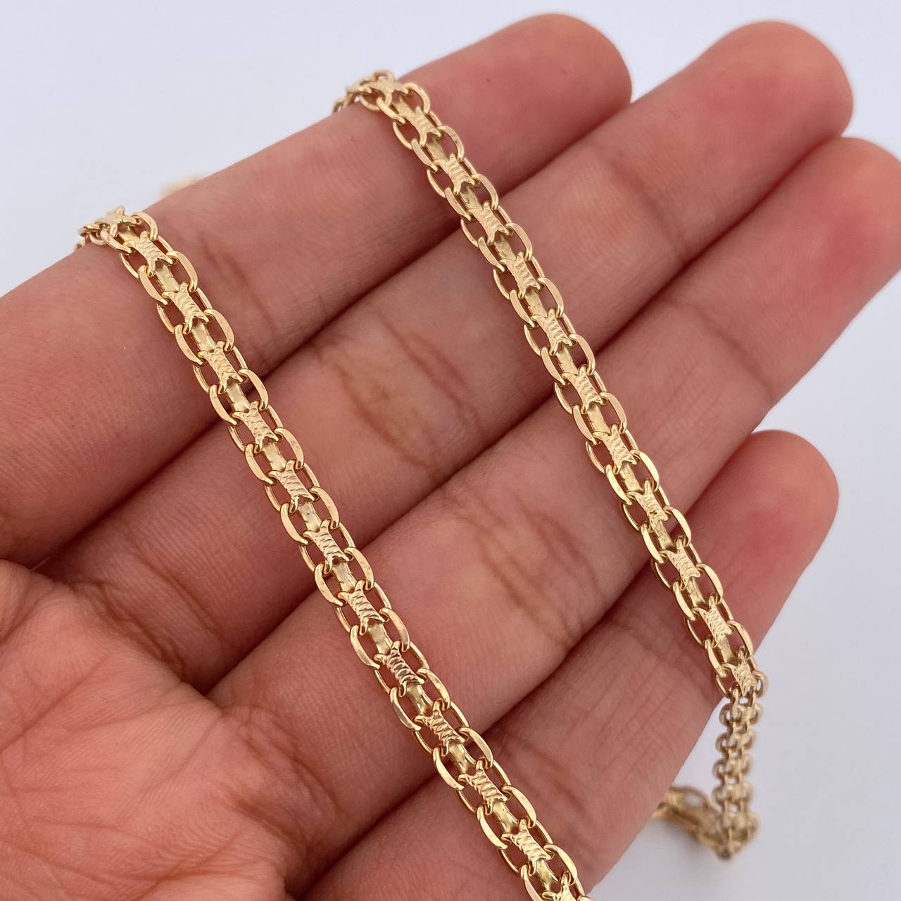 Cadena China 14.9gr / 61cm / +0 Oro 18K $