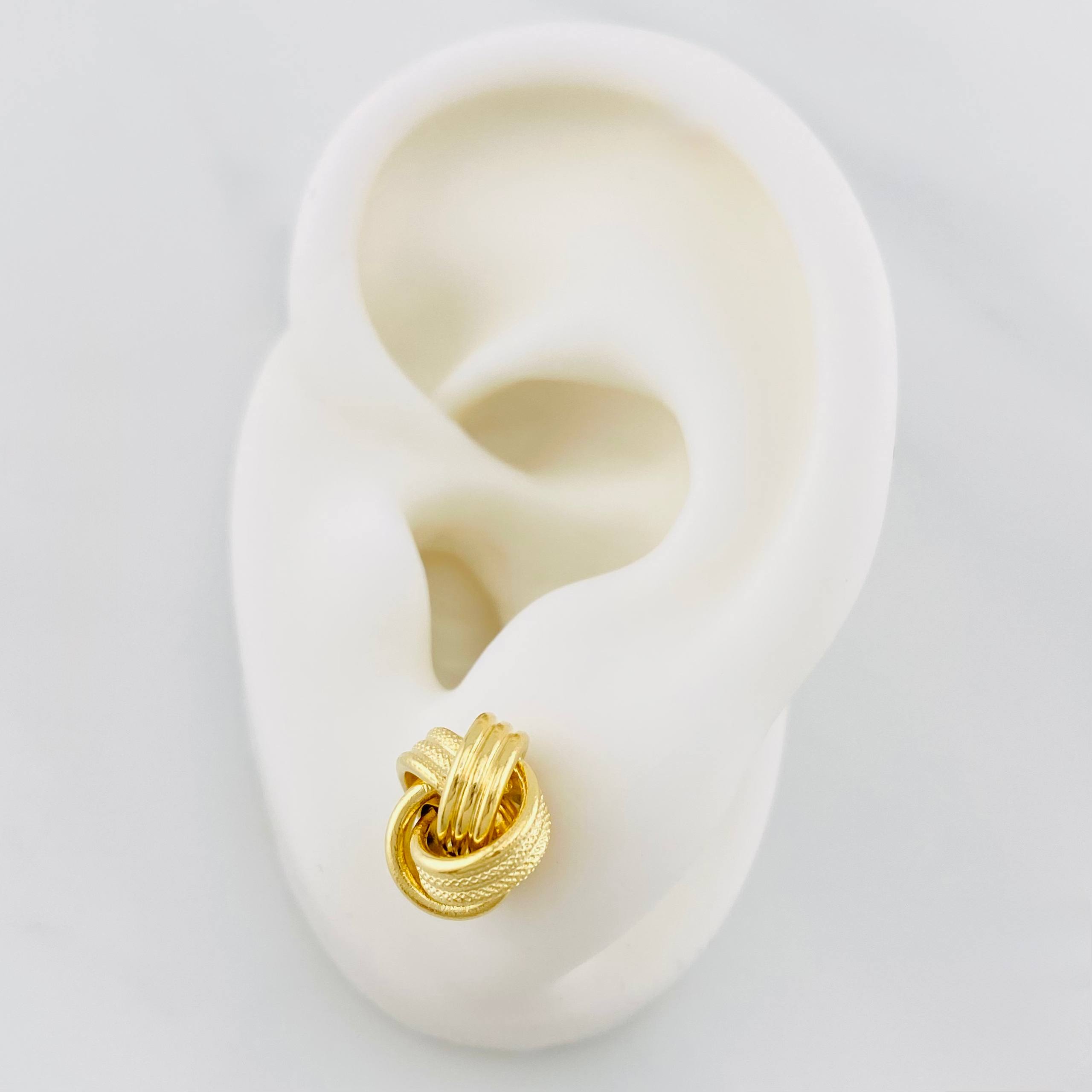 Topos Nudo 1.95g / 10.3mm Oro Amarillo 18K