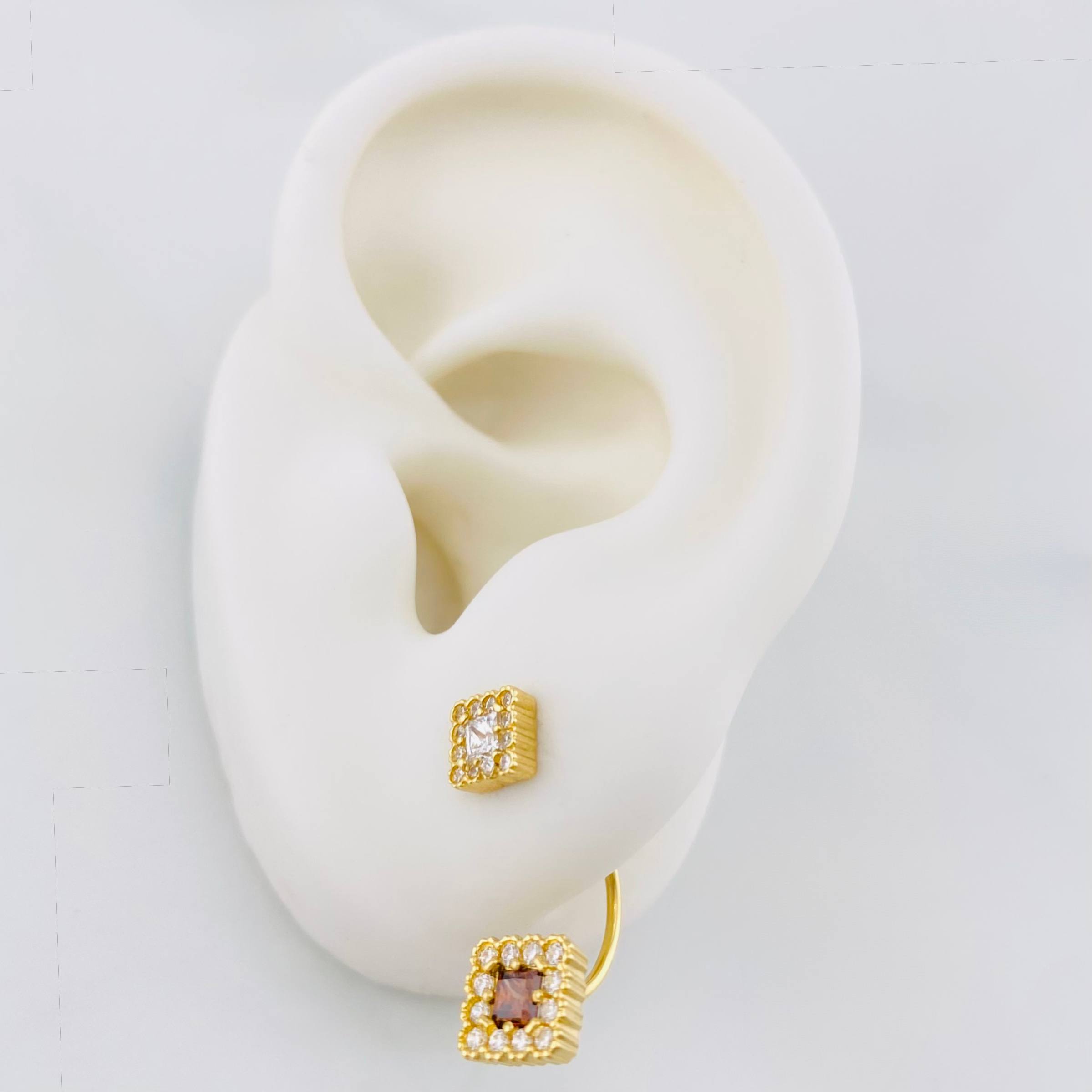 Topos Halo cuadrado 3.3g / 6.5mm Oro Amarillo 18K