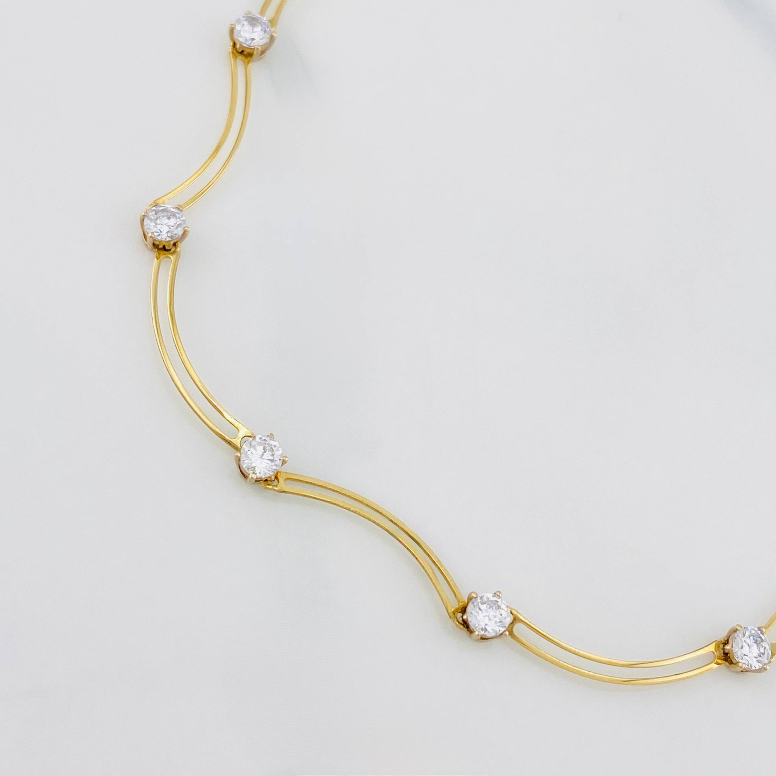 Pulso Curvas 2.3g / 18cm / 1.6mm Oro Amarillo 18K