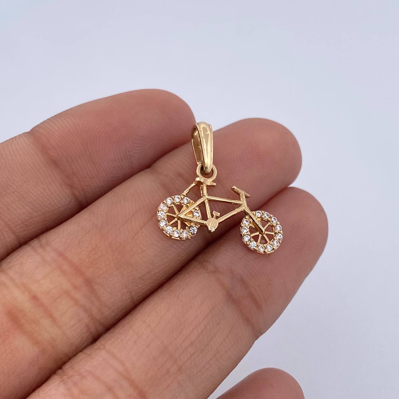 Dije Bicicleta 1gr / 1.8cm / Circones Blancos Oro Amarillo 18K &