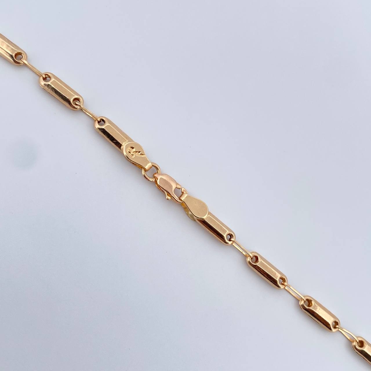 Cadena Barril Liso 9.2gr / 52cm / 3.3mm Trebol Rojo Oro Amarillo 18K $