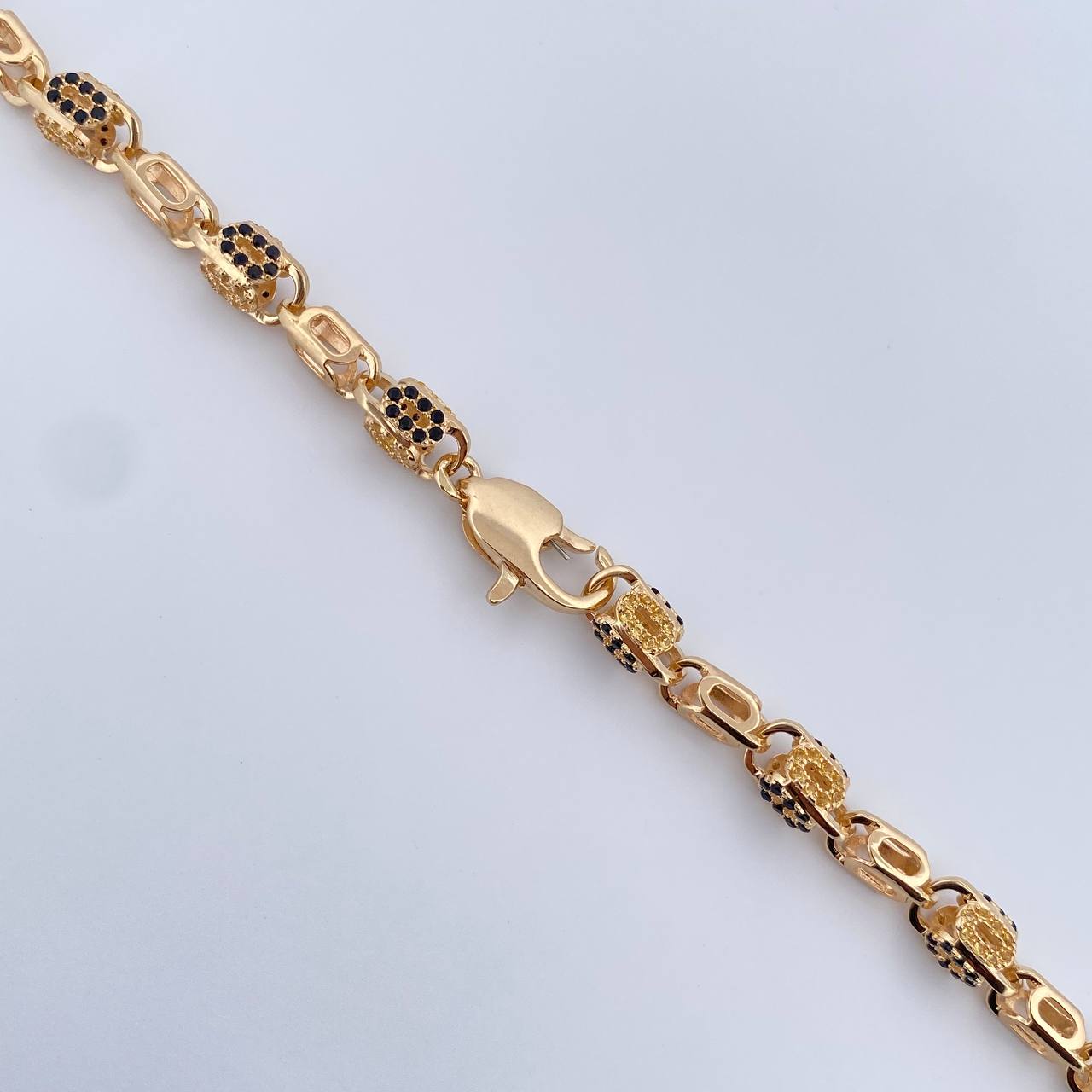Cadena Rustica Ovalos 53.3gr / 62.9cm / 5.5mm Circones Amarillos Negros Oro Amarillo 18K $