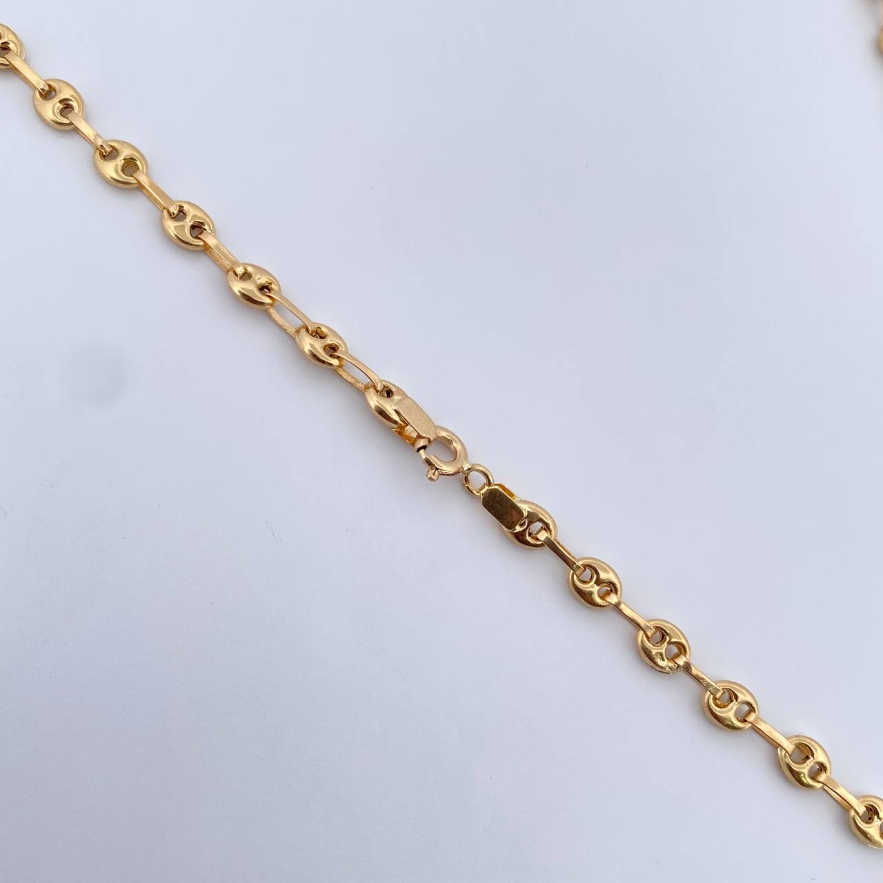Cadena GC 9.15gr / 59.2cm / 4.1mm Lisa Oro Amarillo 18K &