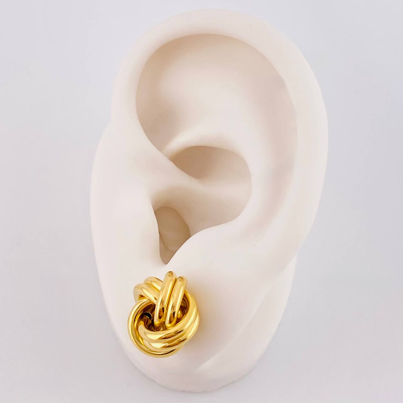 Topos Nudo 2.2g / 13.3mm Oro Amarillo 18K