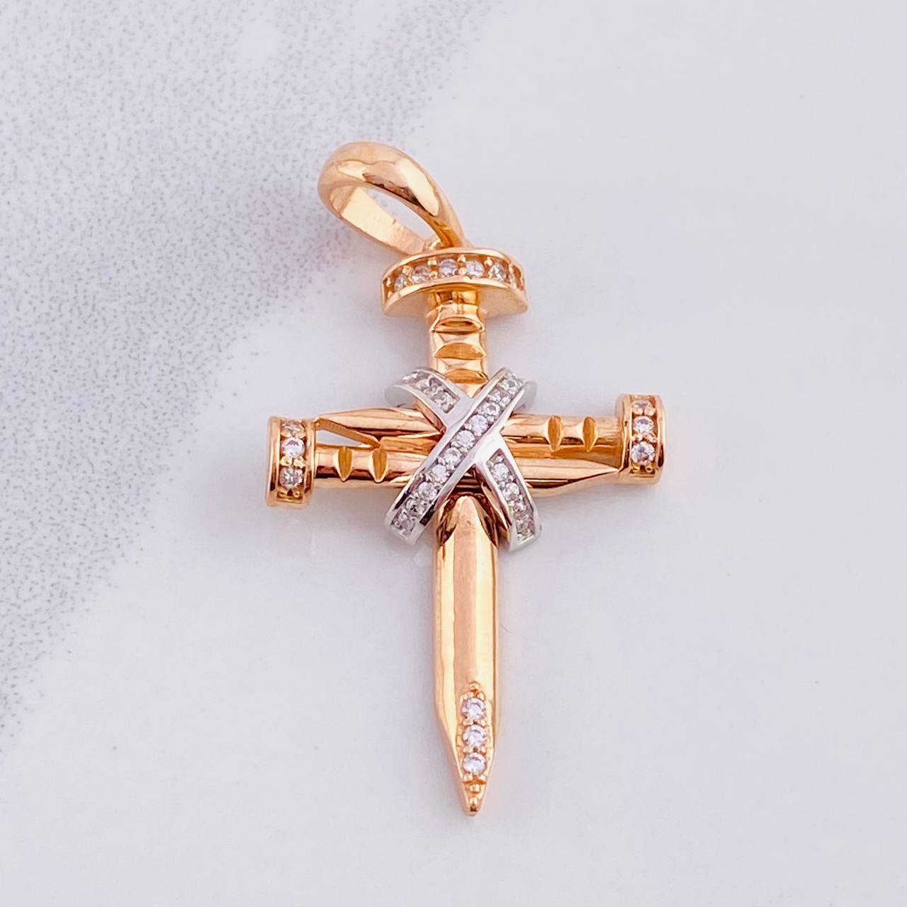 Dije Cruz Clavo Penitencia 4.8g / 4cm Dos Oros Blanco Rosa 18K