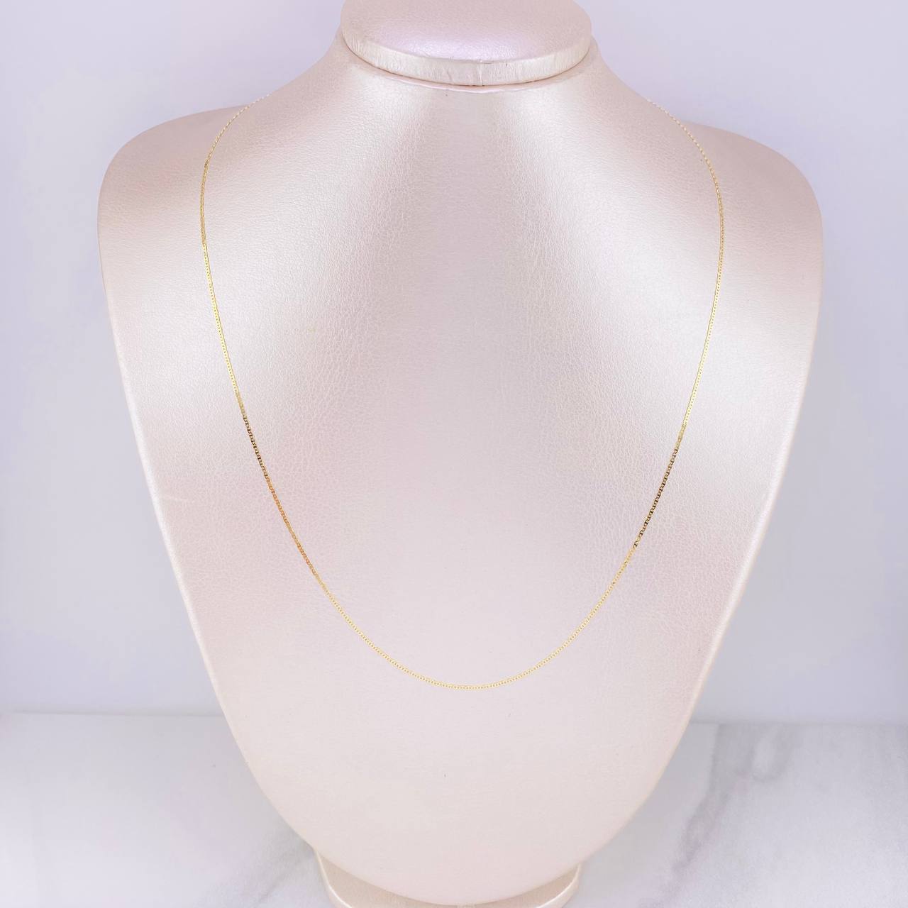 Cadena Plana 1.2g / 50cm / 0.95mm Oro Amarillo 18K