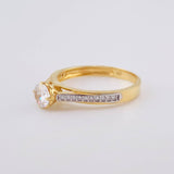 Anillo Solitario Corazón 2.45 g / T7 Oro Amarillo 18K