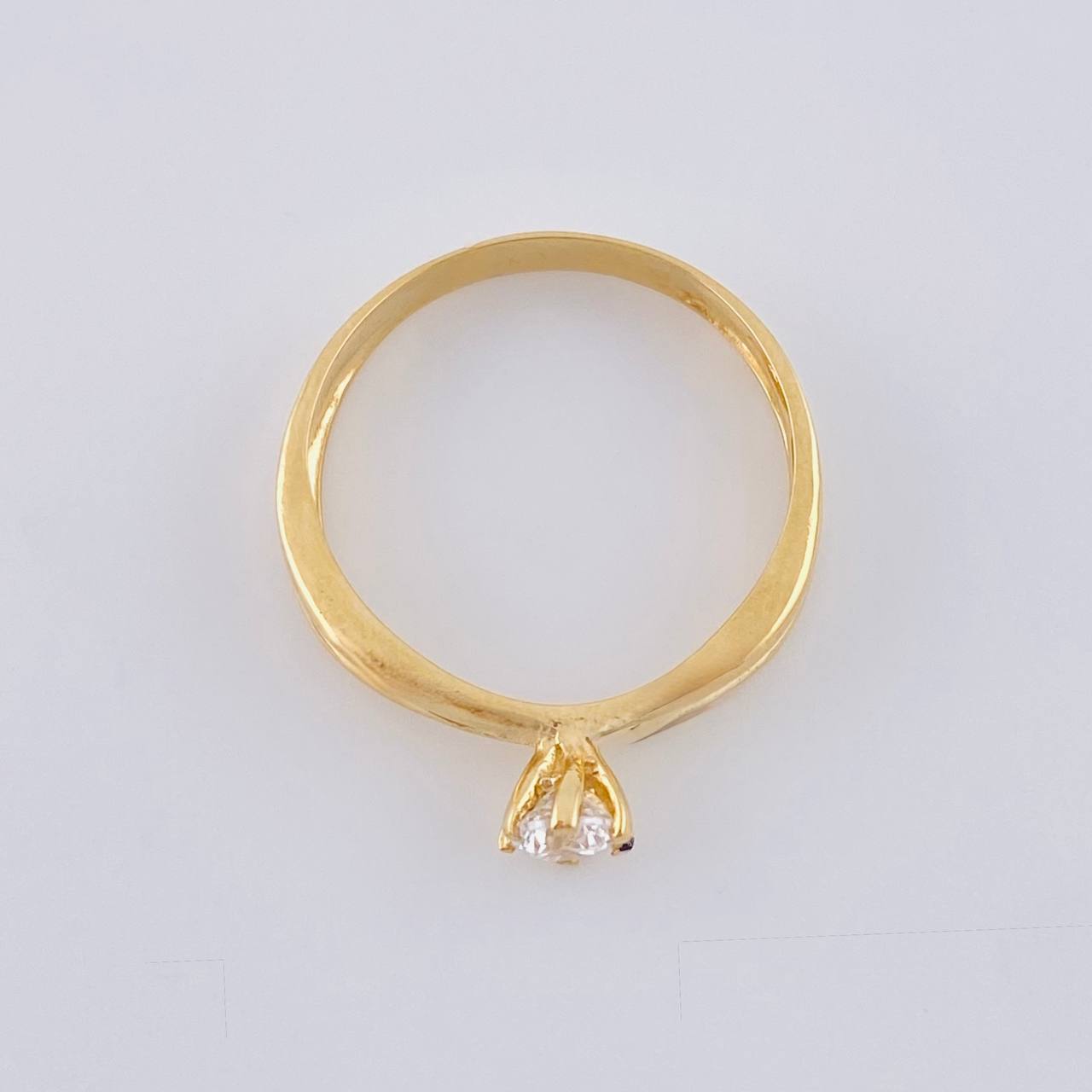 Anillo Solitario Abrazo De Luz 2 g / T6 1/2 Oro Amarillo 18K