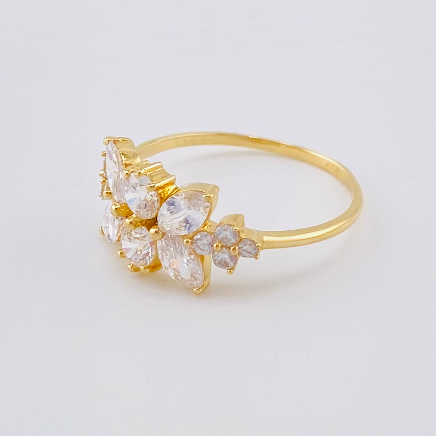 Anillo Hoja En Secuencia 2.2 g / T6 1/2 Oro Amarillo 18K Nac.Esp. ©
