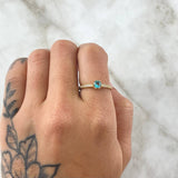 Anillo Solitario Coronado 1.85gr / T6 / Circones Blancos Azul Celeste Oro Amarillo 18K ©