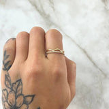 Anillo Trio Tiara En Triangulo 1.25gr / T6 1/4 / Circones Blancos Oro Amarillo 18K *