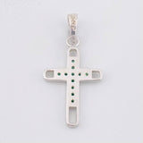 Dije Cruz Silueta Tupida Esmeraldas 28pts 1.9g / 3.5cm Plata 925