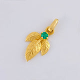 Dije Hoja Triple 1.7gr / 2.3cm / Esmeralda 9pts Oro Amarillo (Joya)