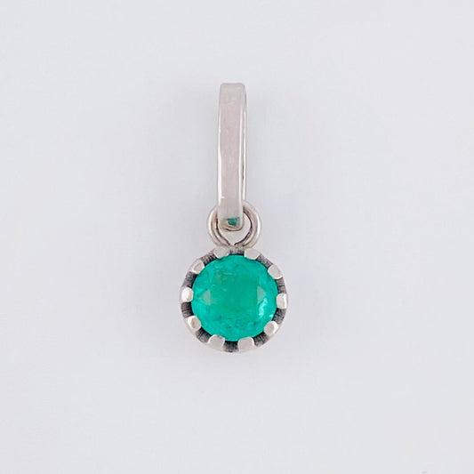Dije Cruz Florencial 45pts Esmeraldas 8pts Diamantes 2gr / 3cm / Oro Amarillo 18K