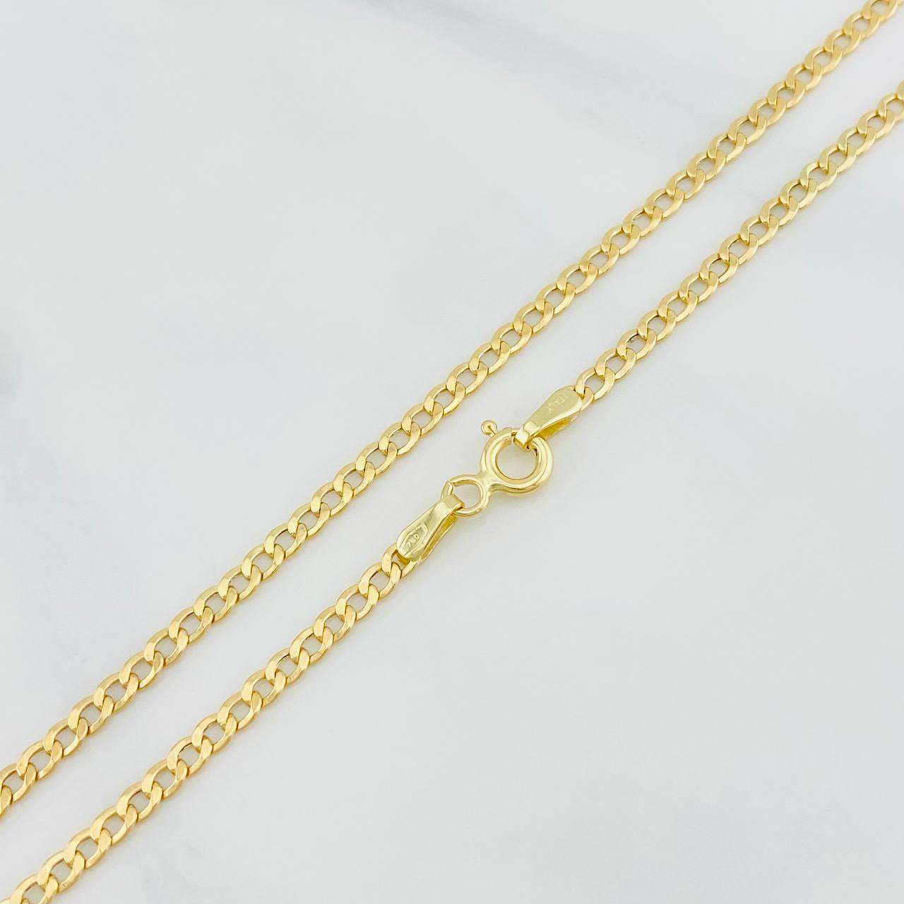 Cadena Cubana 5.1g / 51cm / 3.2mm Oro Amarillo 18K