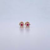 Topos Flor 0.85gr / Circones Fucsia Blancos Oro Amarillo 18K &