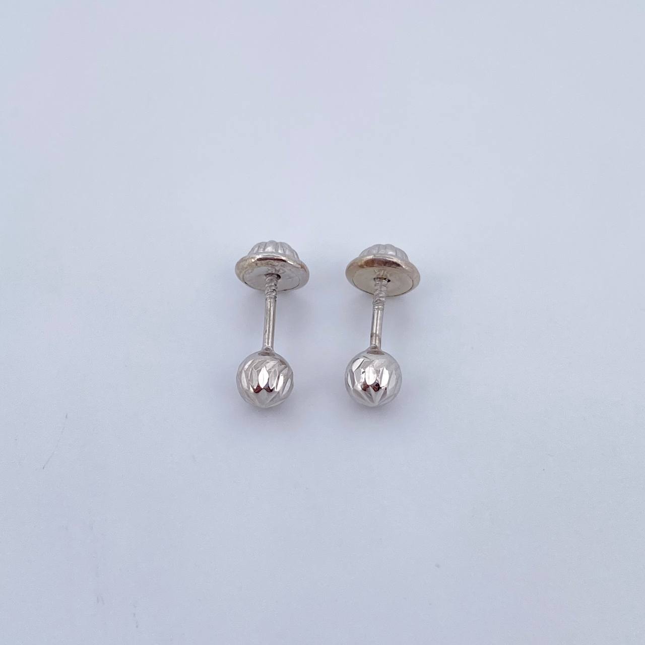 Topos Bola 0.55gr / 4mm Diamantadas Oro Blanco 18K &