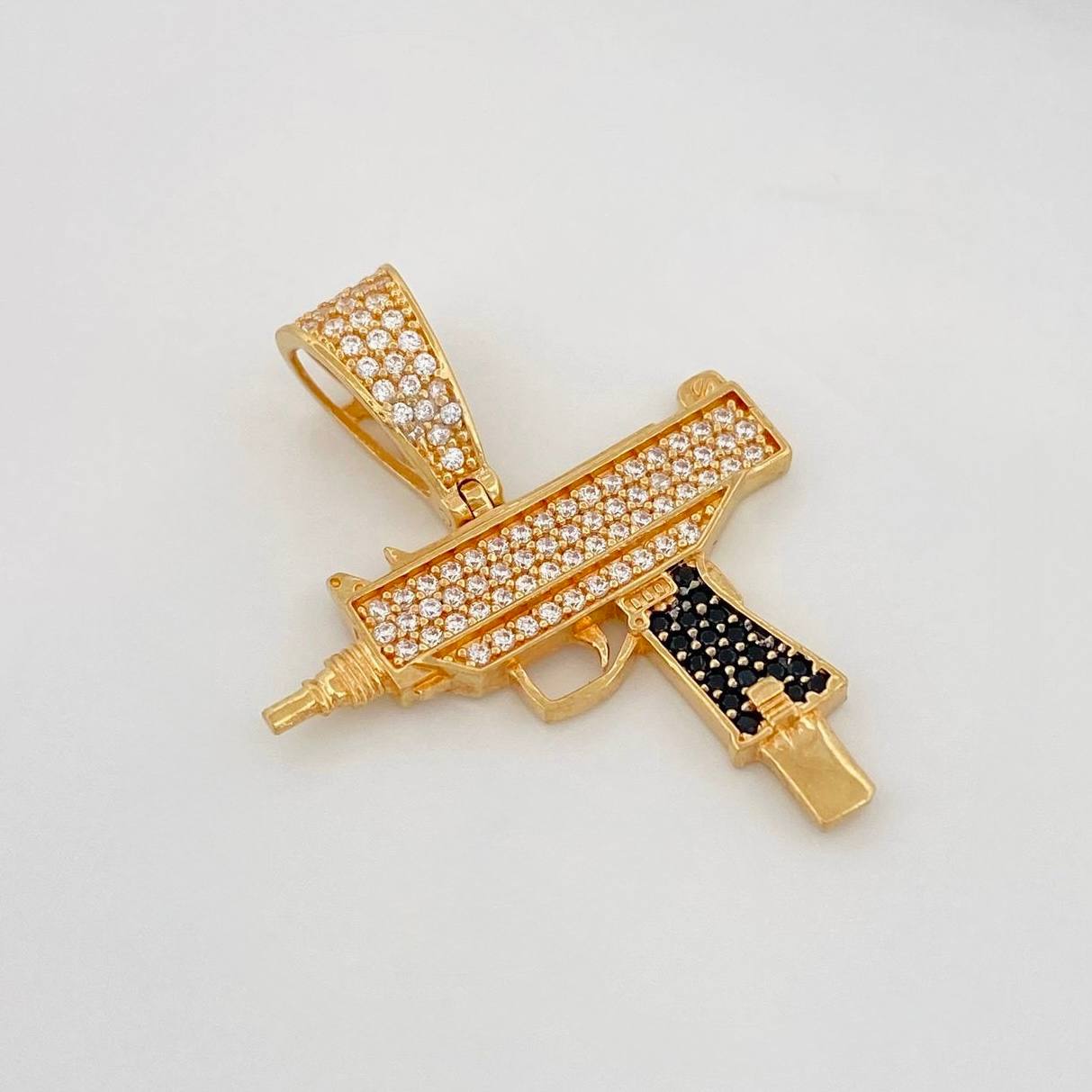 Dije Arma Mini Uzi 3.75g / 3cm Oro Amarillo 18K