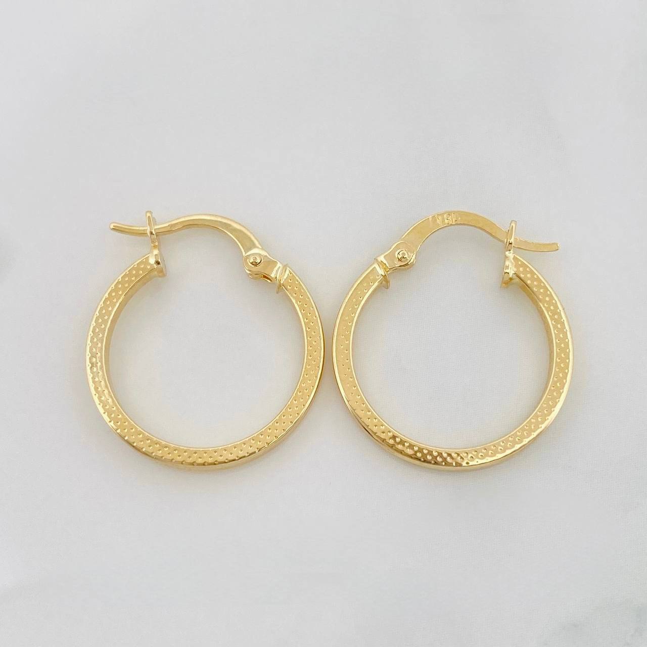 Candongas Vick 1.15g / 2cm Oro Amarillo 18K