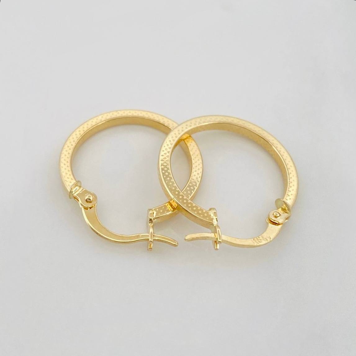 Candongas Vick 1.15g / 2cm Oro Amarillo 18K