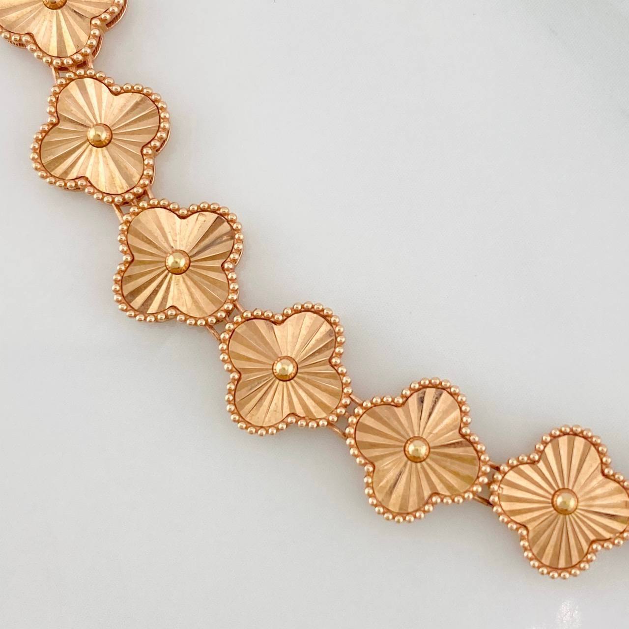 Pulso Trebol Diamantado 7.7g / 17.5cm / 8.74mm Oro Rosa 18K