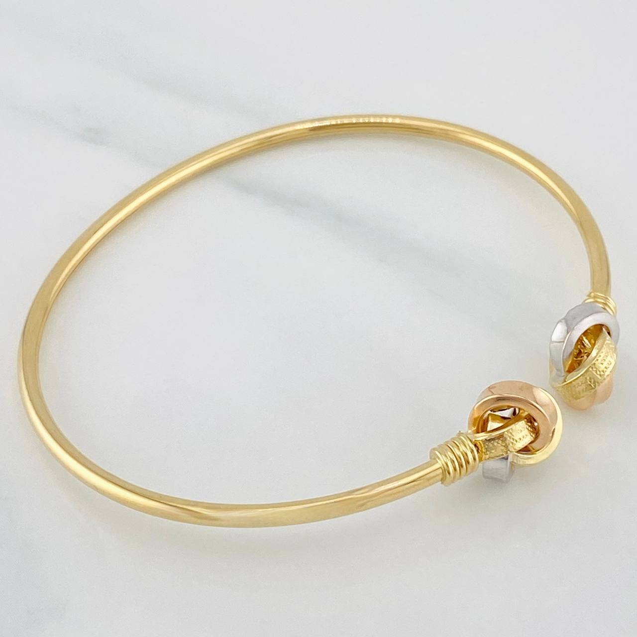 Pulso Aro Nudo 4.4g / 18cm / 2.12mm Tres Oros 18K