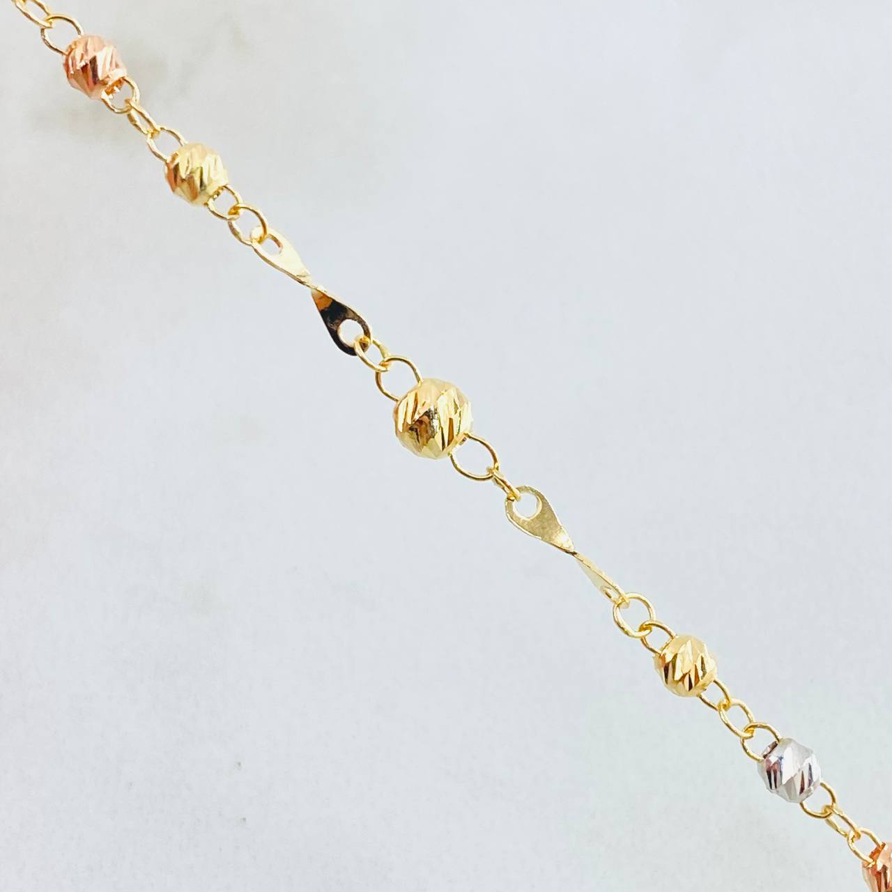 Rosario Virgen Milagrosa 6.75gr / 50cm / Tres Oros 18K
