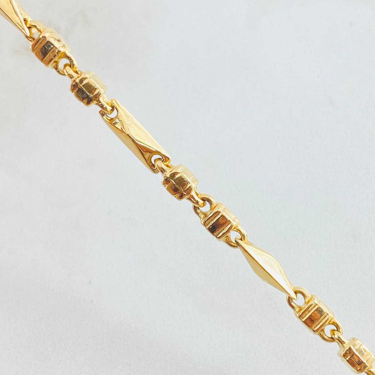 Cadena Rustica Cubo 18.6gr / 66cm / Oro Amarillo 18K