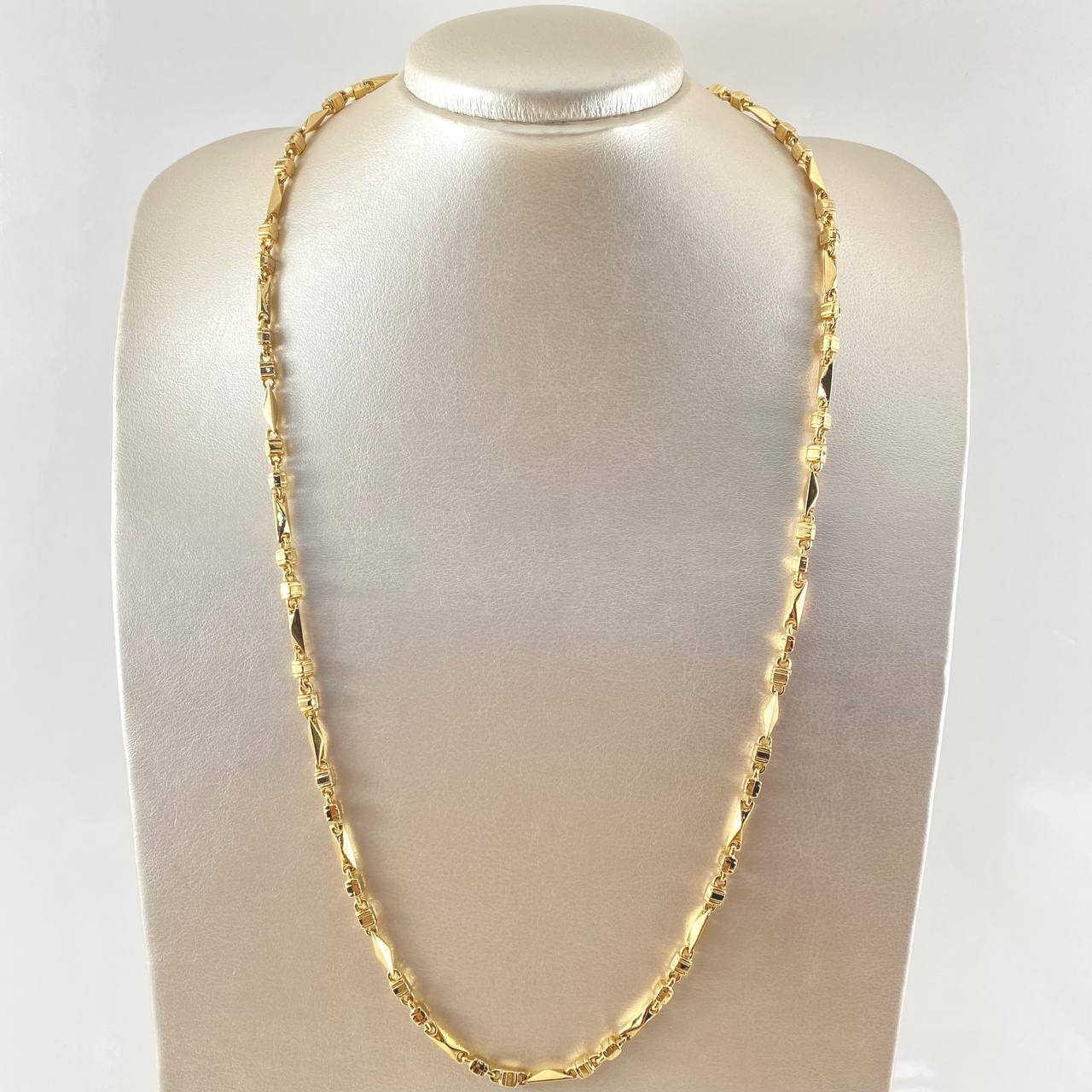 Cadena Rustica Cubo 18.6gr / 66cm / Oro Amarillo 18K
